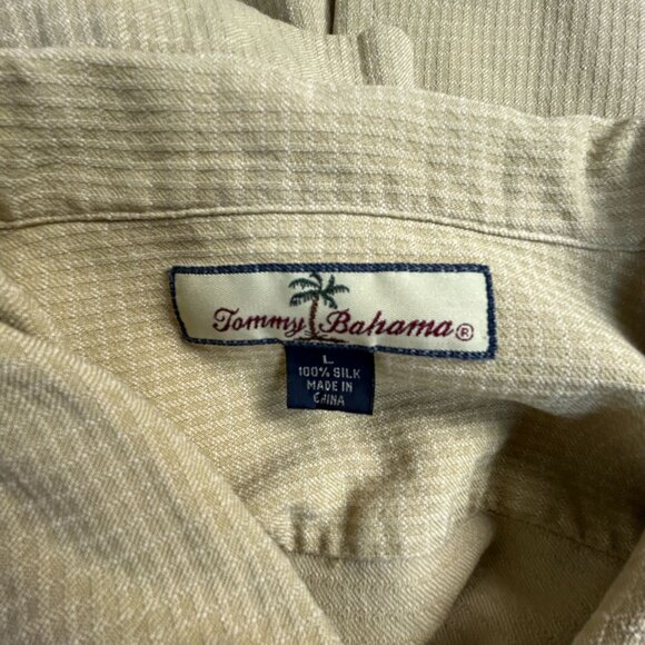 Tommy Bahama Mens 100% Silk Short Sleeve Button-Up Shirt with Pocket Beige Large - Picture 3 of 8
